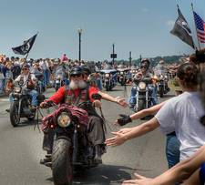 Rolling Thunder - Riders